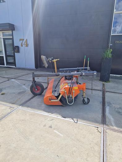 Gebruikt 2014 Tuchel- sweep Hydraulische rolbezem voor giant