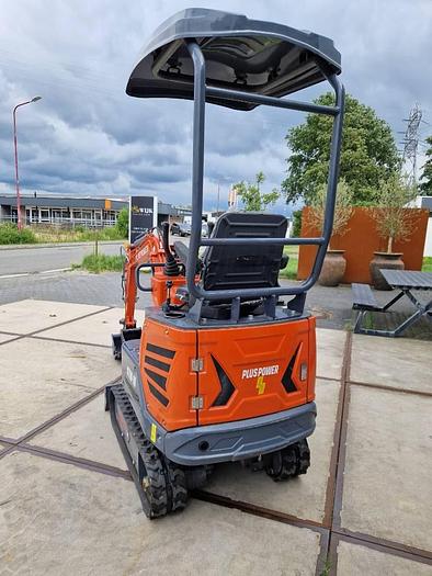 Gebruikt Overigen Plus power minigraver 1200kg 2x bak 12 uur