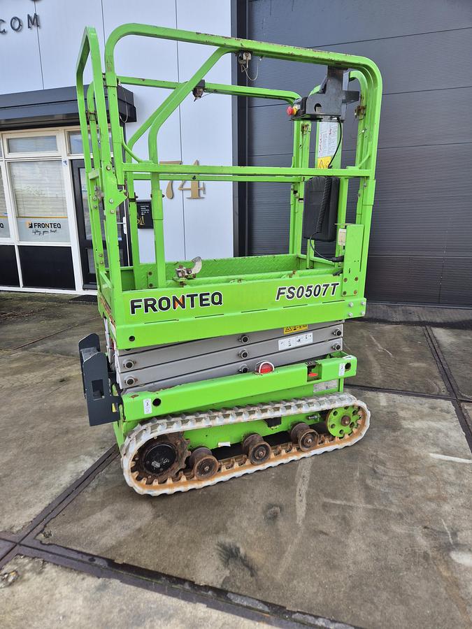 Gebruikt Fronteq Fronteq fs0507t 6.70 mtr rupsschaarhoogwerker/ hoogwerker