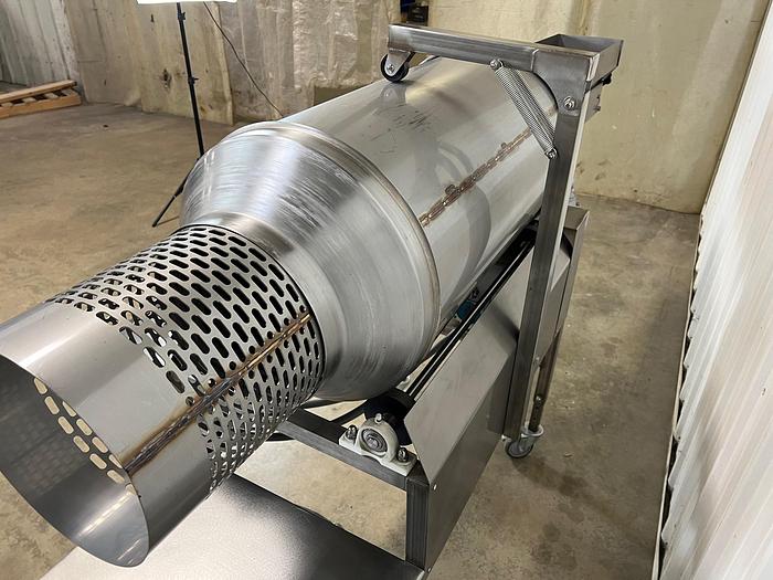 Donut Sugar Tumbler with Infeed Conveyor