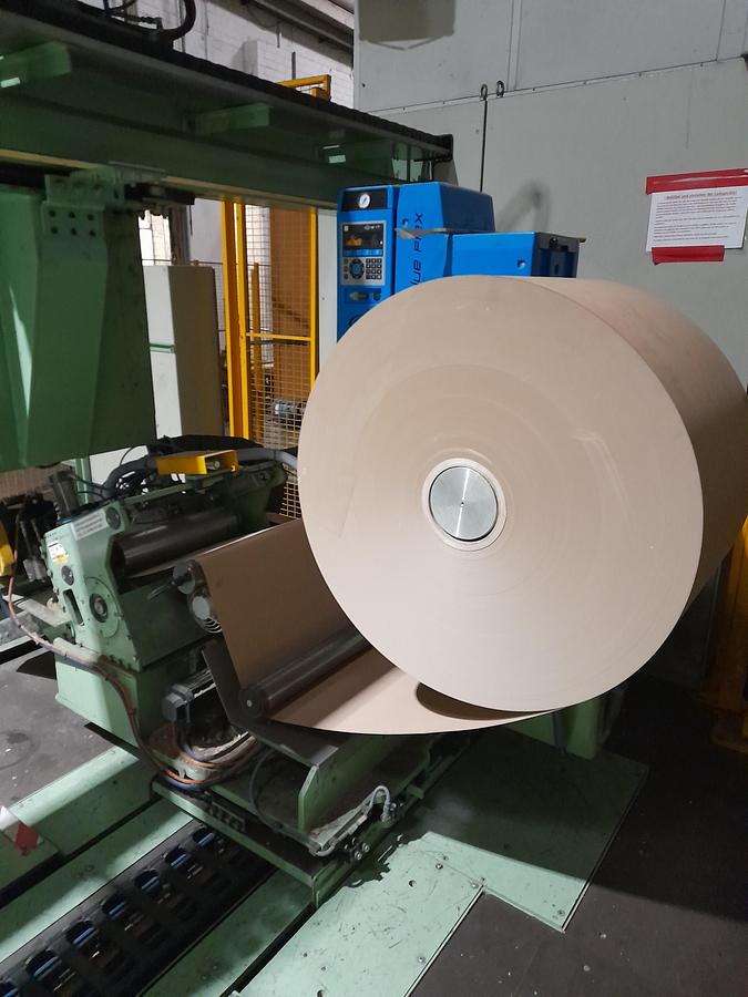 Gebraucht SEMI-AUTOMATIC ROLL PACKING SYSTEM – VOITH TWISTER