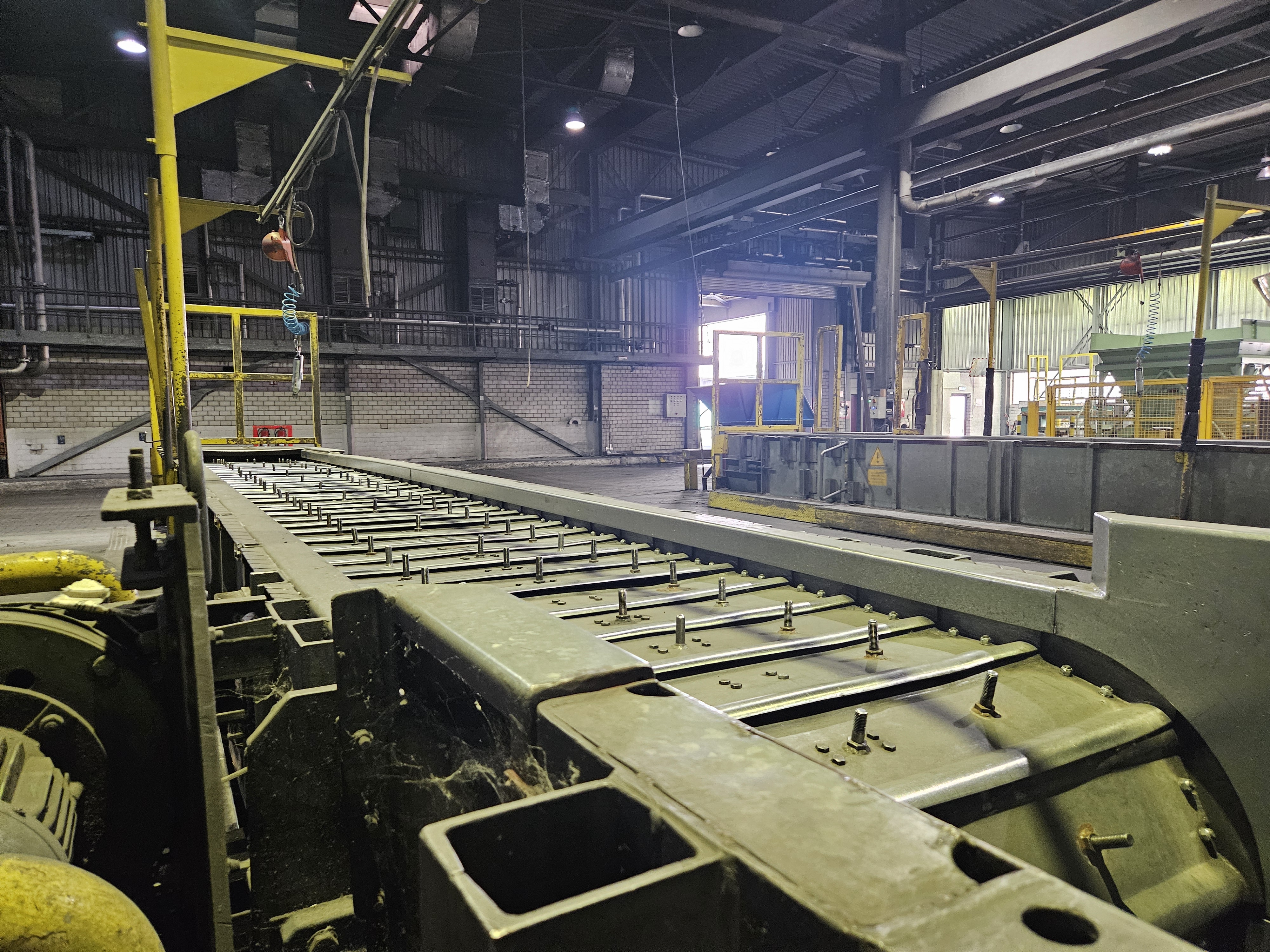 Gebraucht Pulp Feed & Incline Conveyor Belt & Pulper