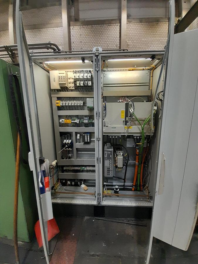 Gebraucht CNC Roll Turning and Grinding Machine