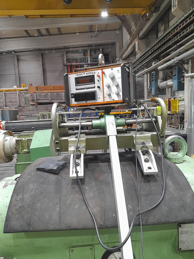 Gebraucht CNC Roll Turning and Grinding Machine