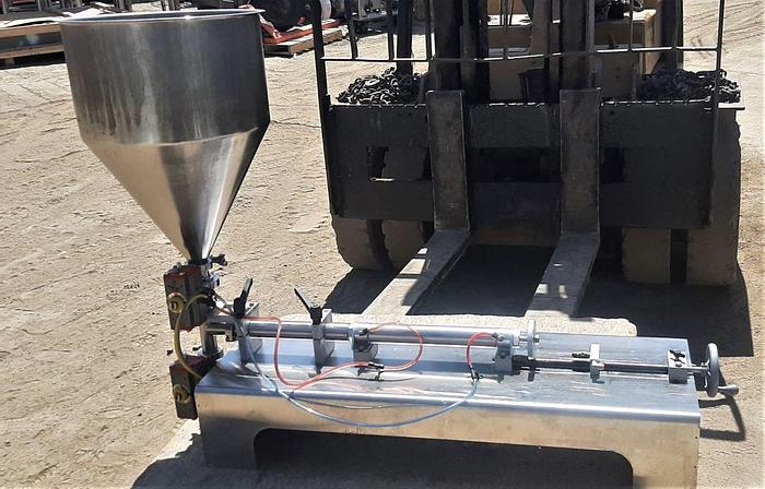 Used Filler, Piston, 1-Head, S/st, Accutek, Mdl SVF1-8 #S744529