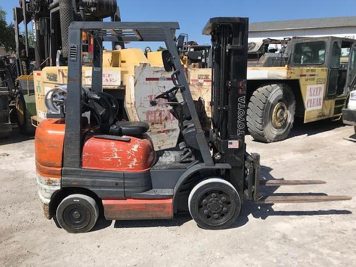 Used Toyota 42-6FGCU25 Forklift