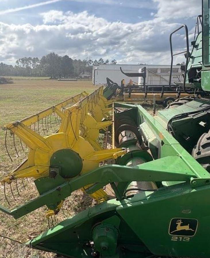 Used 1970 JOHN DEERE 4400 Combine