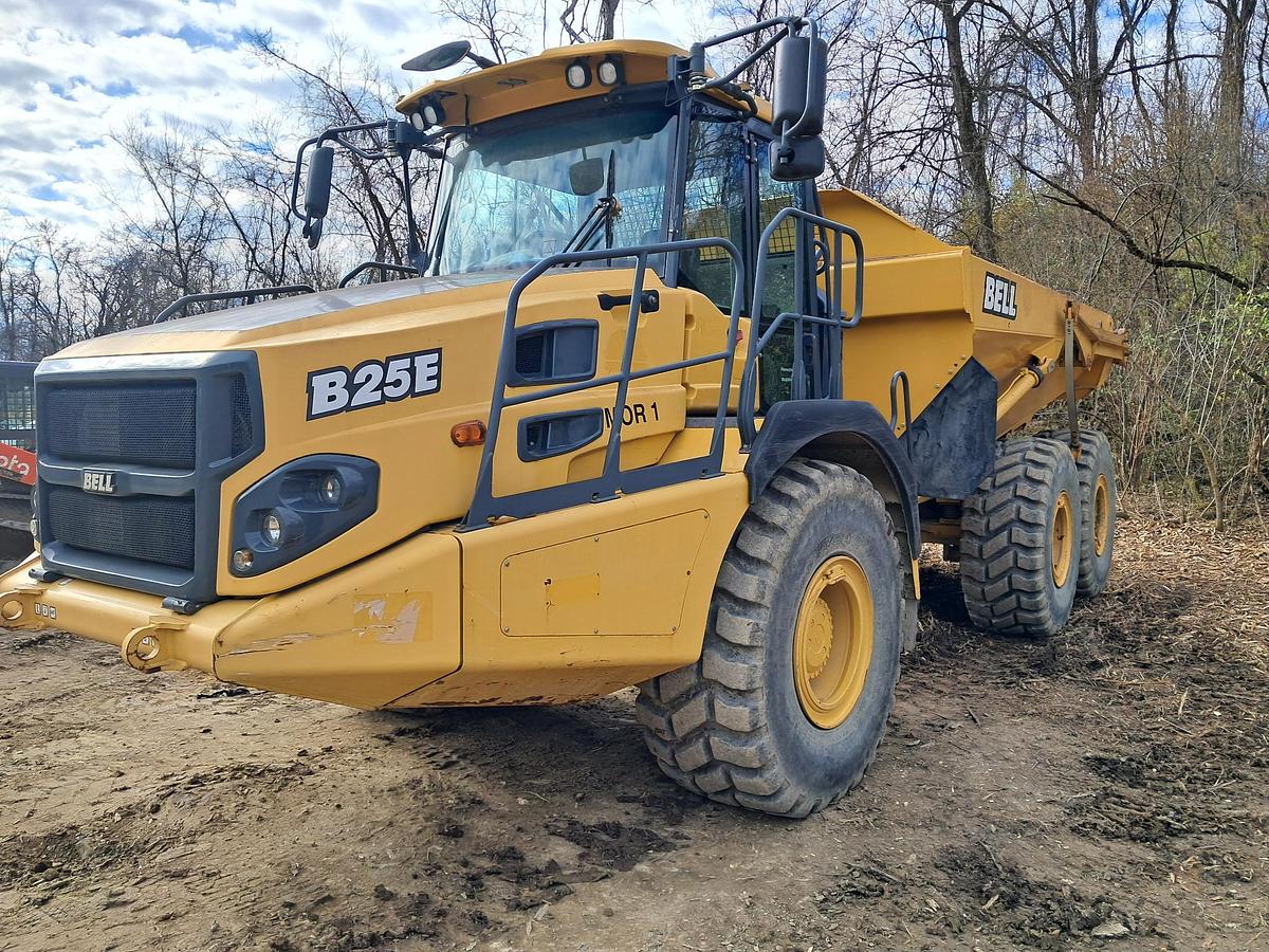 Used 2019 Bell B25E Dump Truck