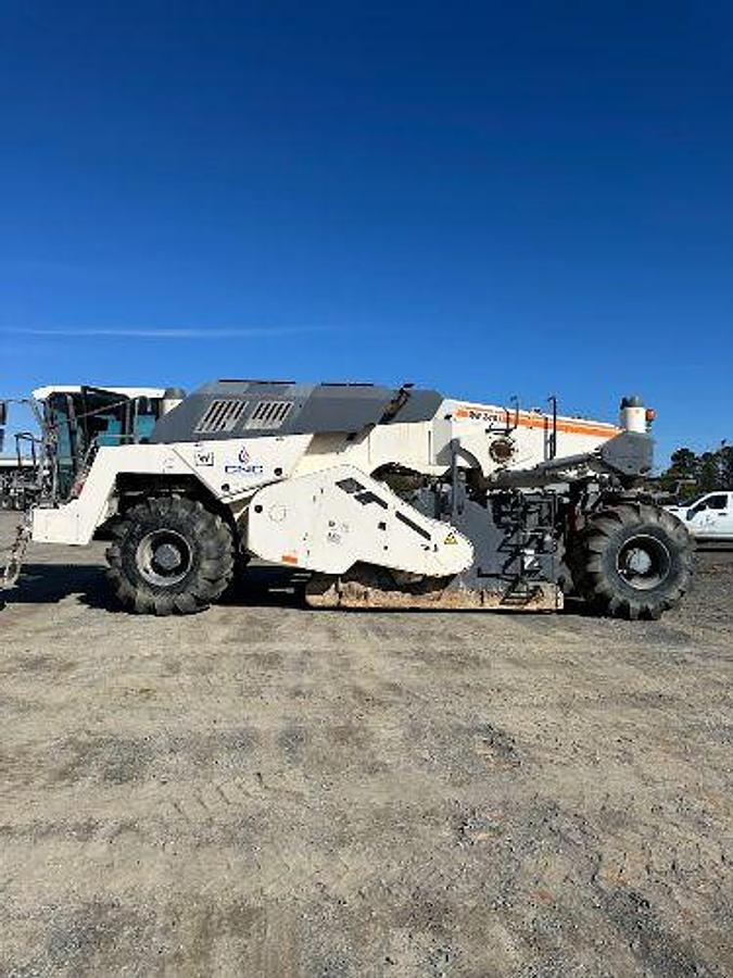 Used 2022 Wirtgen 240i Soil Stabilizer