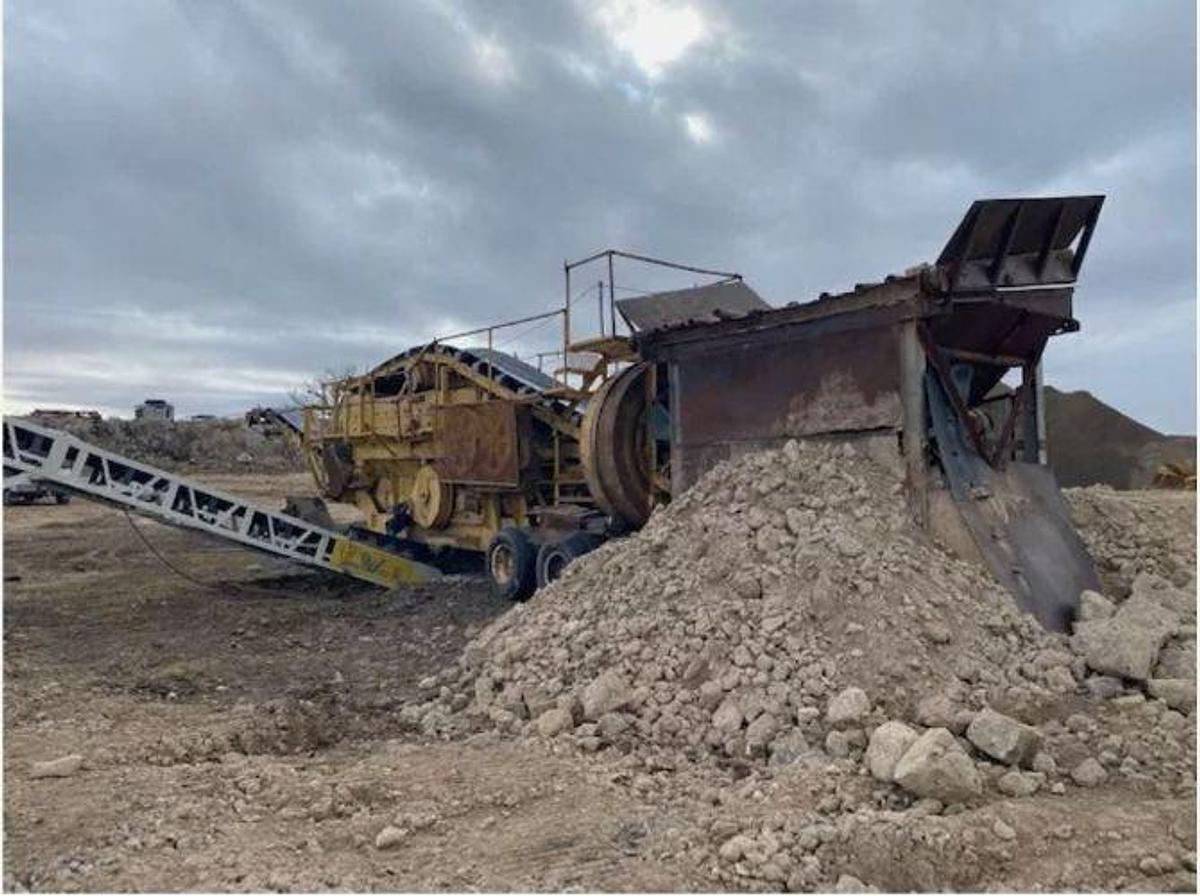 Used 1978 Cedar Rapids Jaw/Roll Crusher