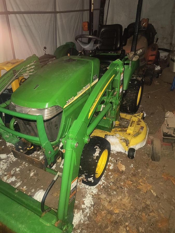 Used 2007 John Deere 2305 Tractor Loader