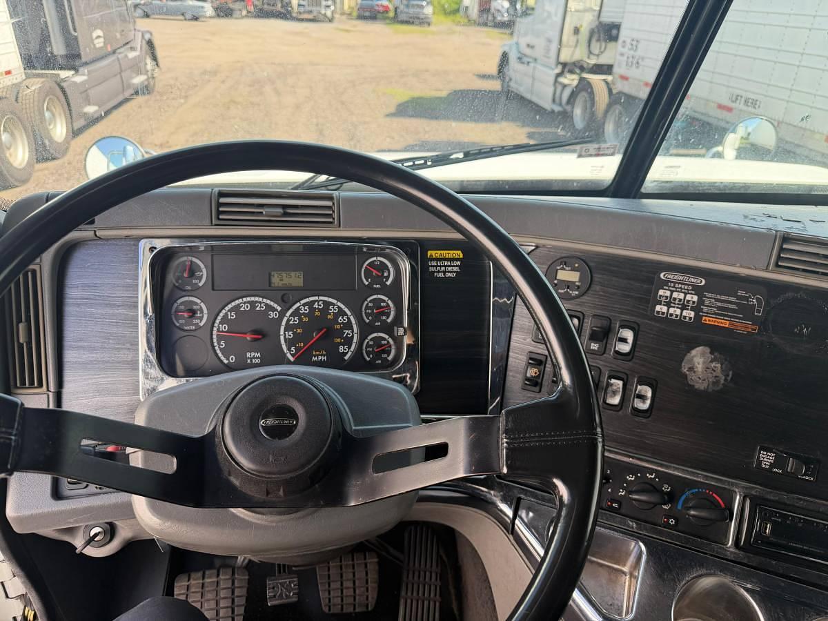 Used 2010 Freightliner Columbia