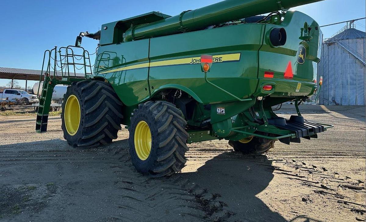 Used 2023 John Deere S790