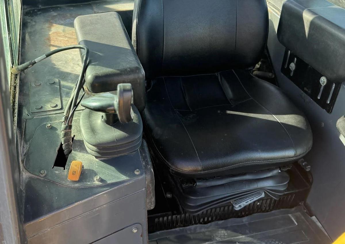 Used 2011 DEERE 700J LGP Crawler Dozer