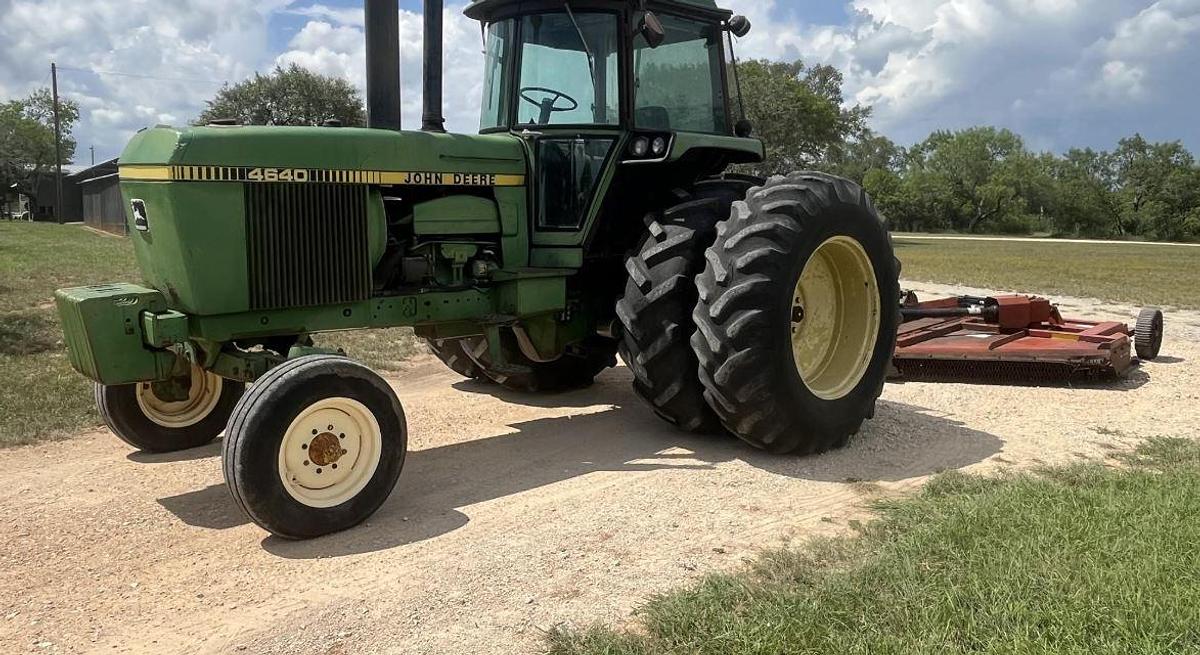 Used 1979 JOHN DEERE 4640 Tractor & 2001 Rhino FM 15’ Rotary Cutter.