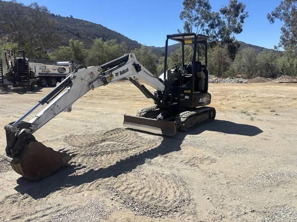 Used Bobcat E32 I Mini Excavator E32 Crawler Excavator