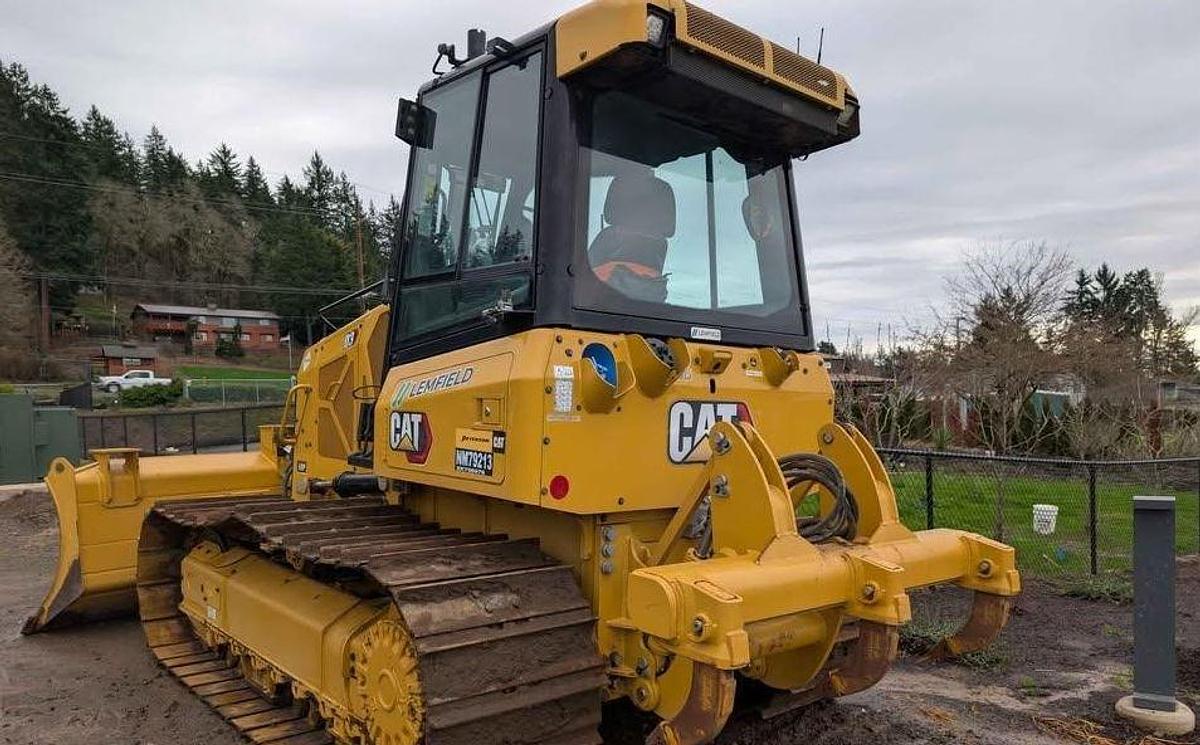 Used 2021 CATERPILLAR D3 LGP Dozer