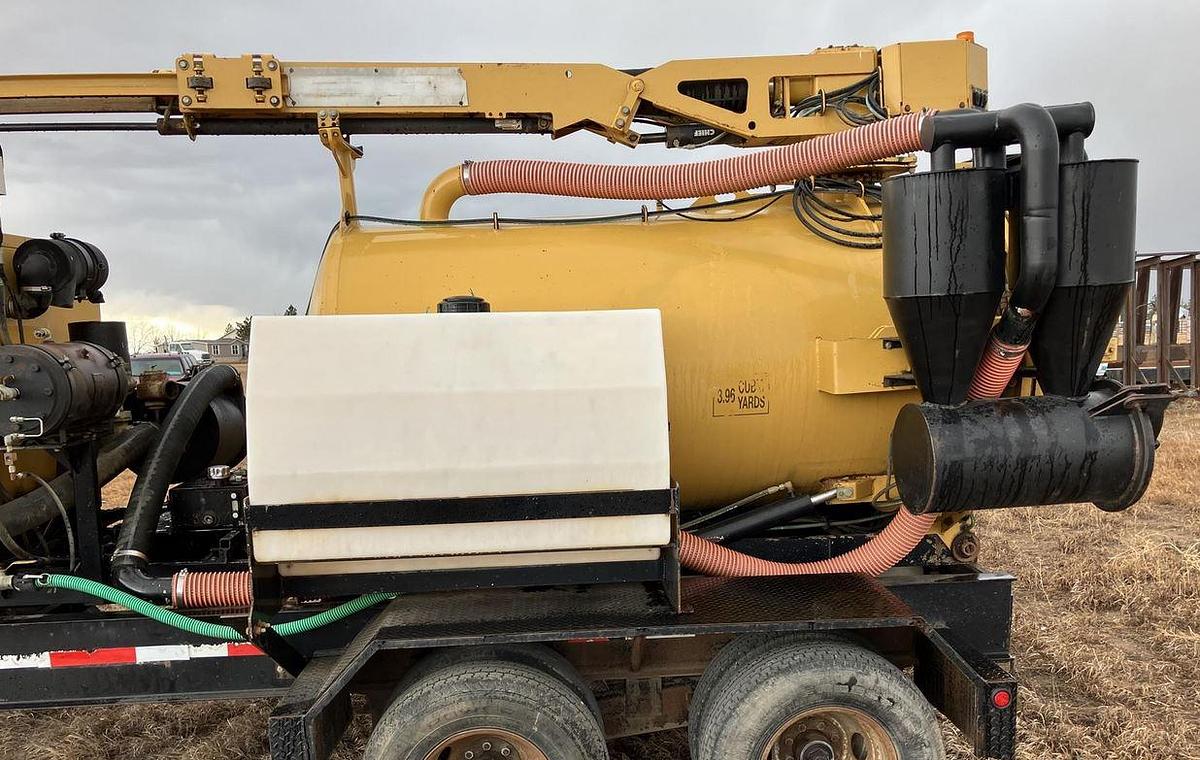 Used 2012 VERMEER V800LEG Hydrovac