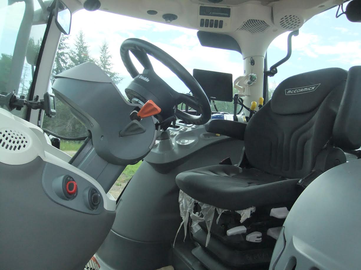 2020 McCormick X7.650 Tractor with Loader