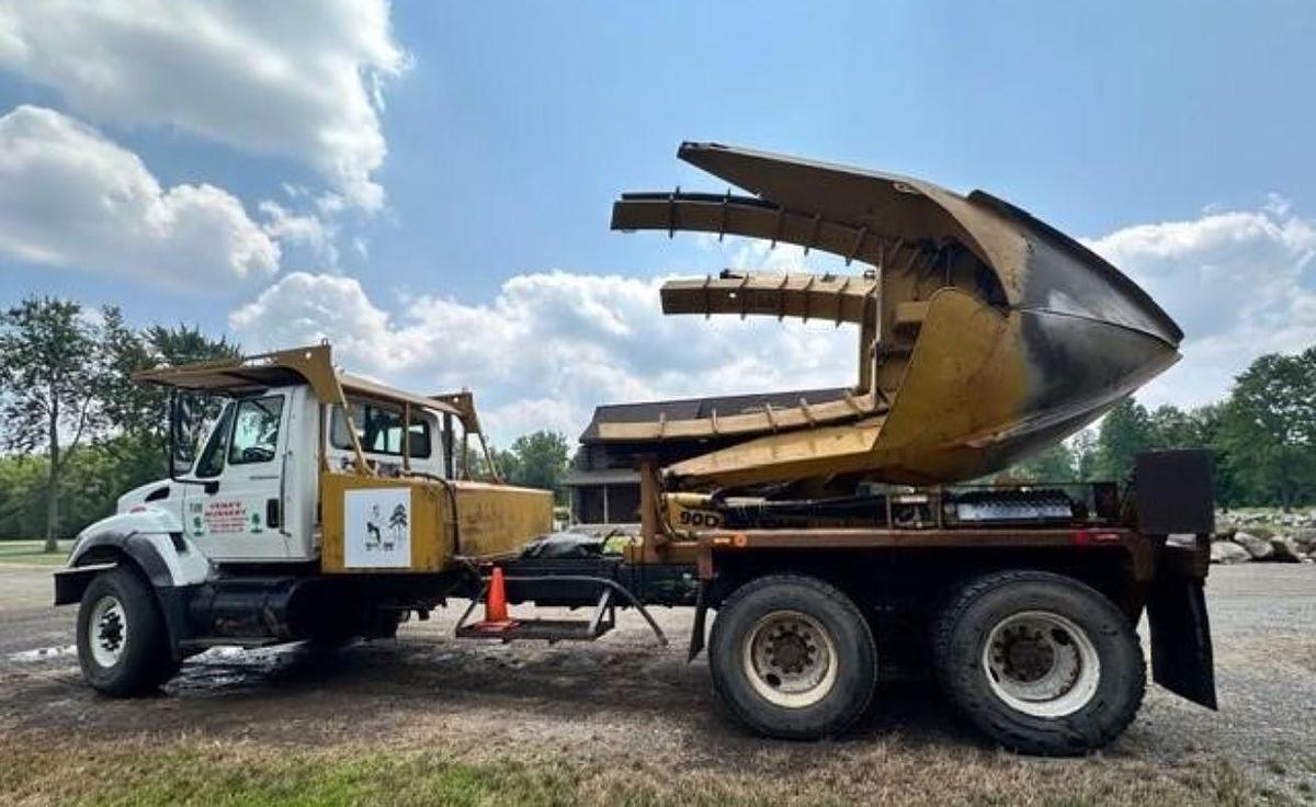 Used 2005 Big John 90D