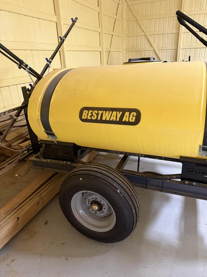 Used 2025 Bestway 500 Gallon Sprayer, 28’ Boom — New