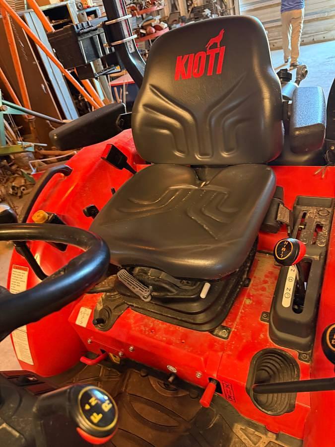 Used 2024 KIOTI CK3520SE Tractor