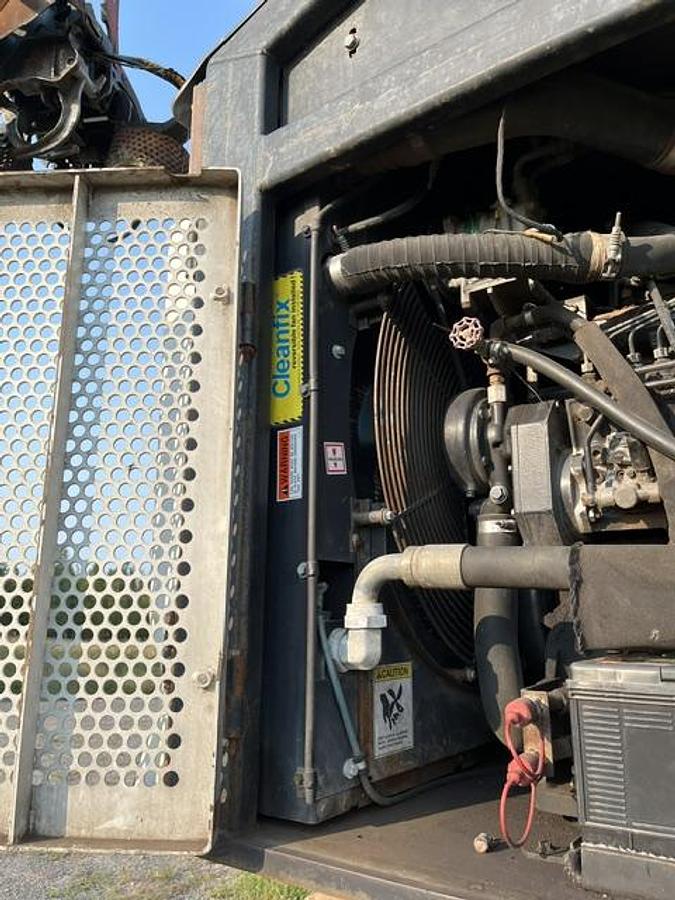 Used 2003 Valmet 530T Harvester w/ 370E Processing Head