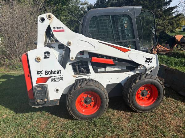Used 2018 Bobcat S595
