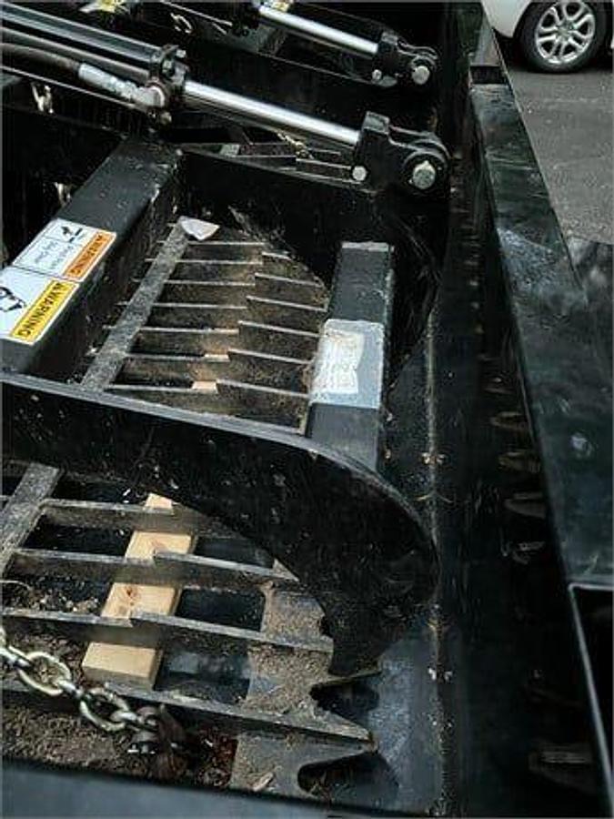 Used 2022 DEERE 317G