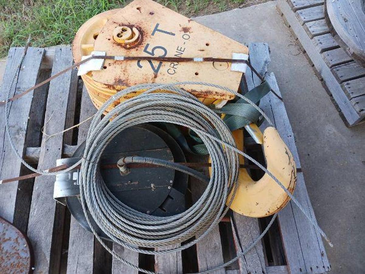 Used 1995 P&H 122D (22 Ton) 62FT Boom Rough Terrain Crane