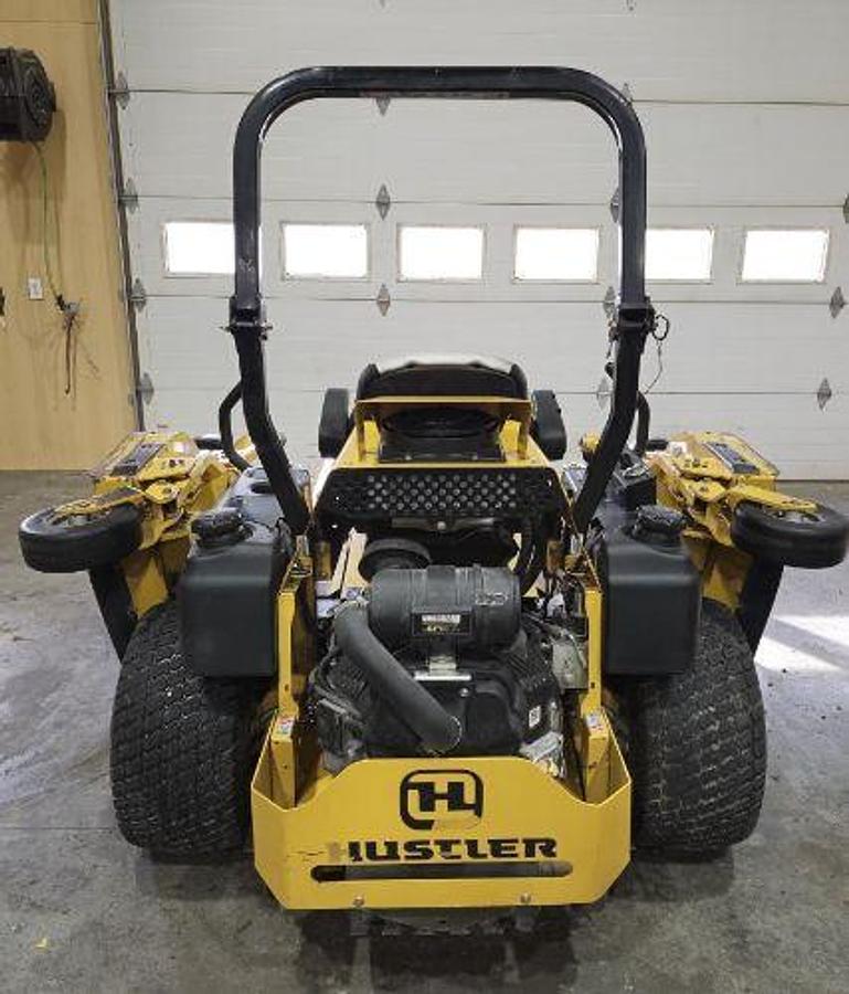 Used 2017 Hustler Super 104