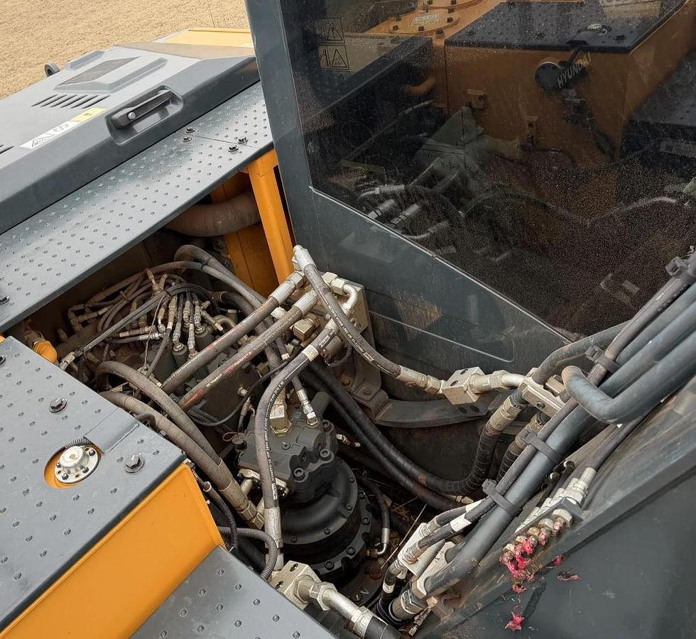 Used 2023 Hyundai HX160AL