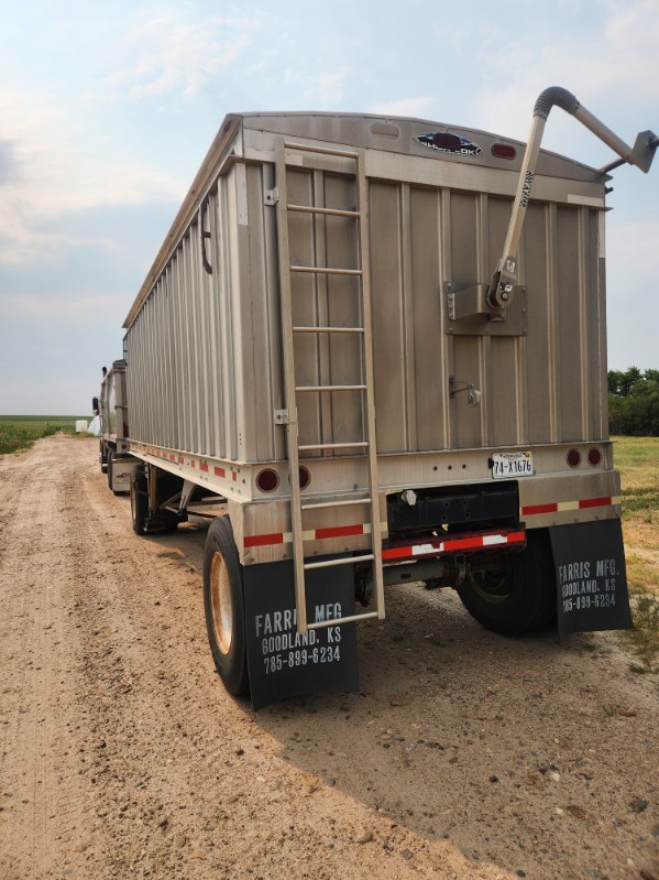 Used Peterbilt Daycab