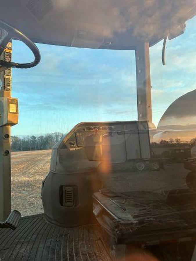 Used 1997 JOHN DEERE 8200T