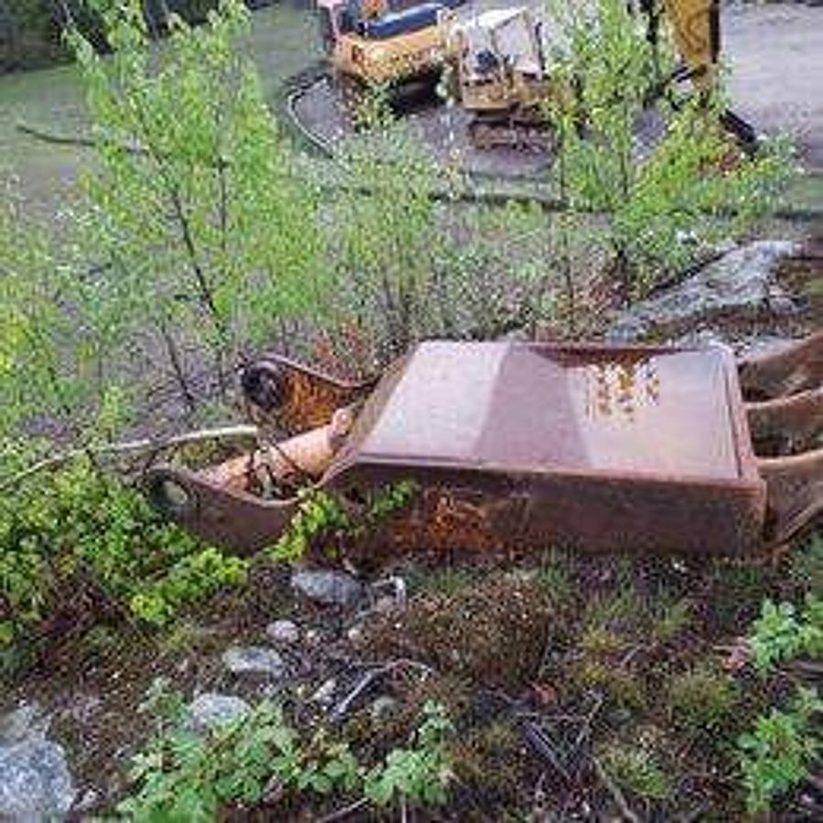 Used 1999 Hyundai 320 LC-3