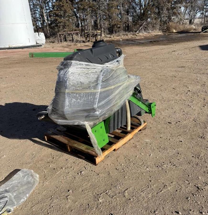 Used 2013 JOHN DEERE 4940 Mounted Sprayer