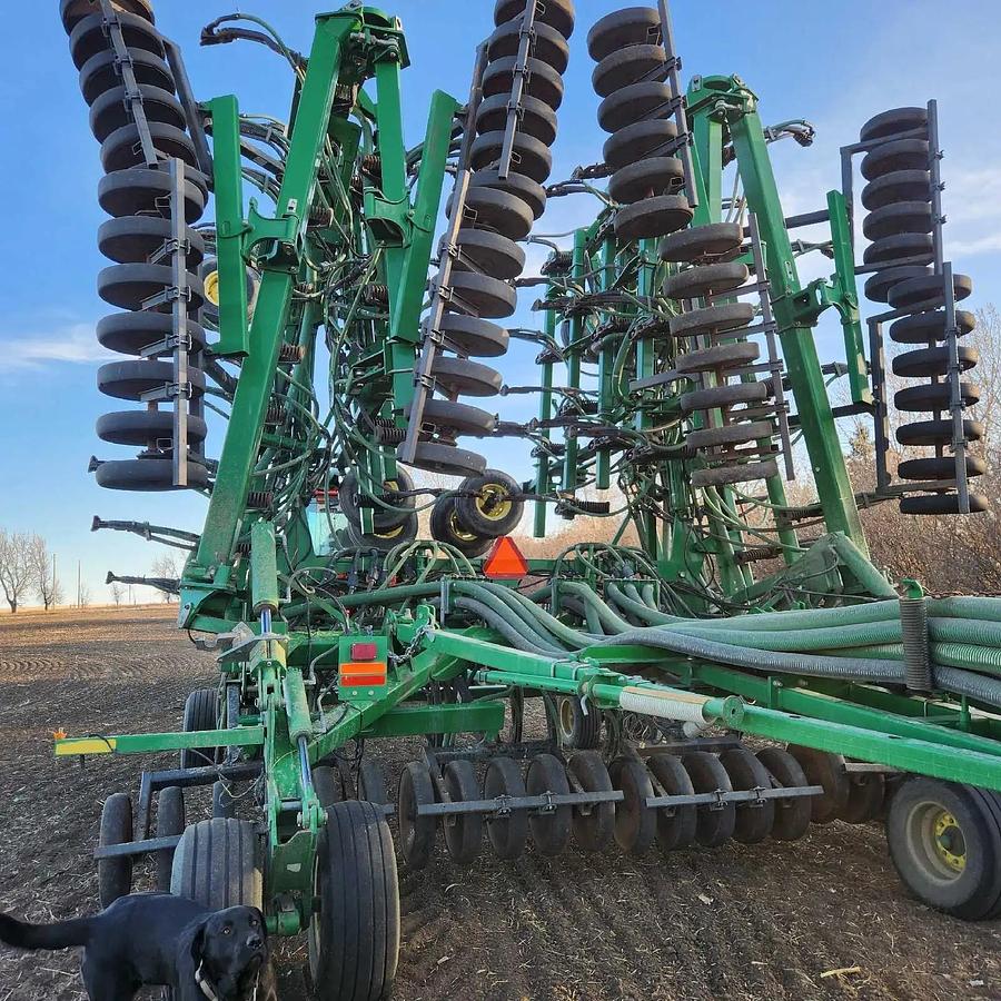 Used 2010 John Deere 1830 airdrill w/1910 cart