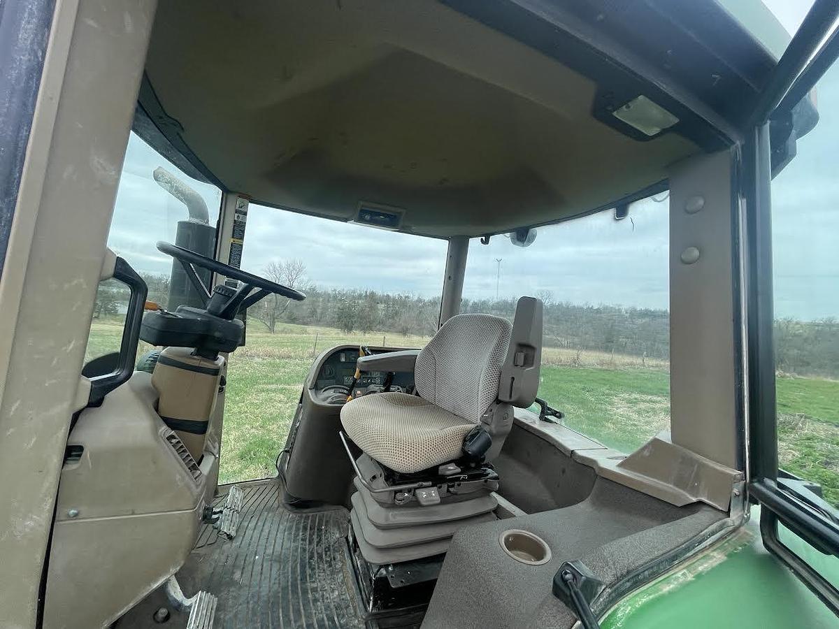 Used 2003 John Deere 7820 Tractor