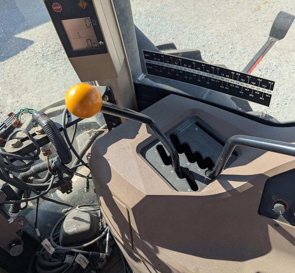 Used 2001 JOHN DEERE 9400 Tractor