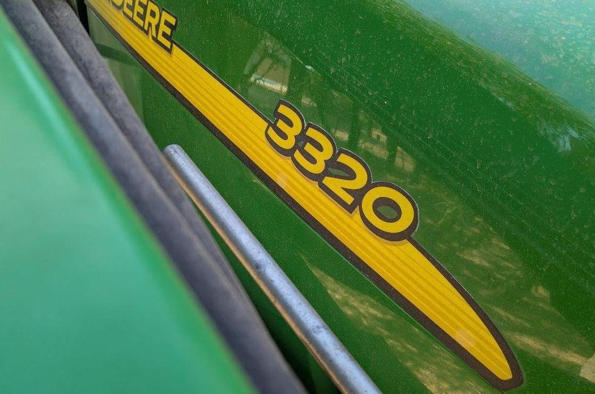 Used 2007 John Deere 3320 Tractor