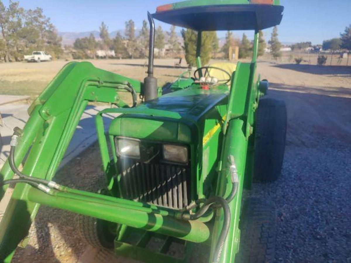 Used 1979 JOHN DEERE 850 Tractor with Front End Loader