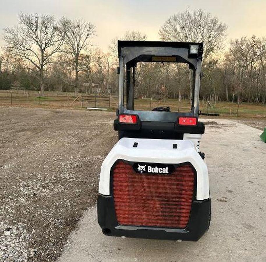 Used 2021 Bobcat L28