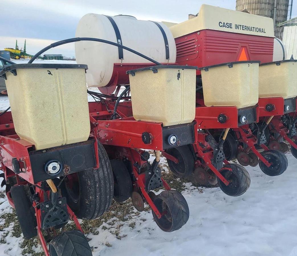 Used 1993 CASE IH 900 Planter
