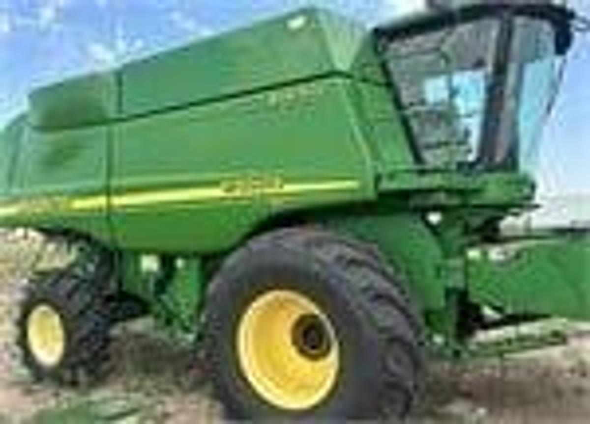 Used 2003 JOHN DEERE 9760 STS