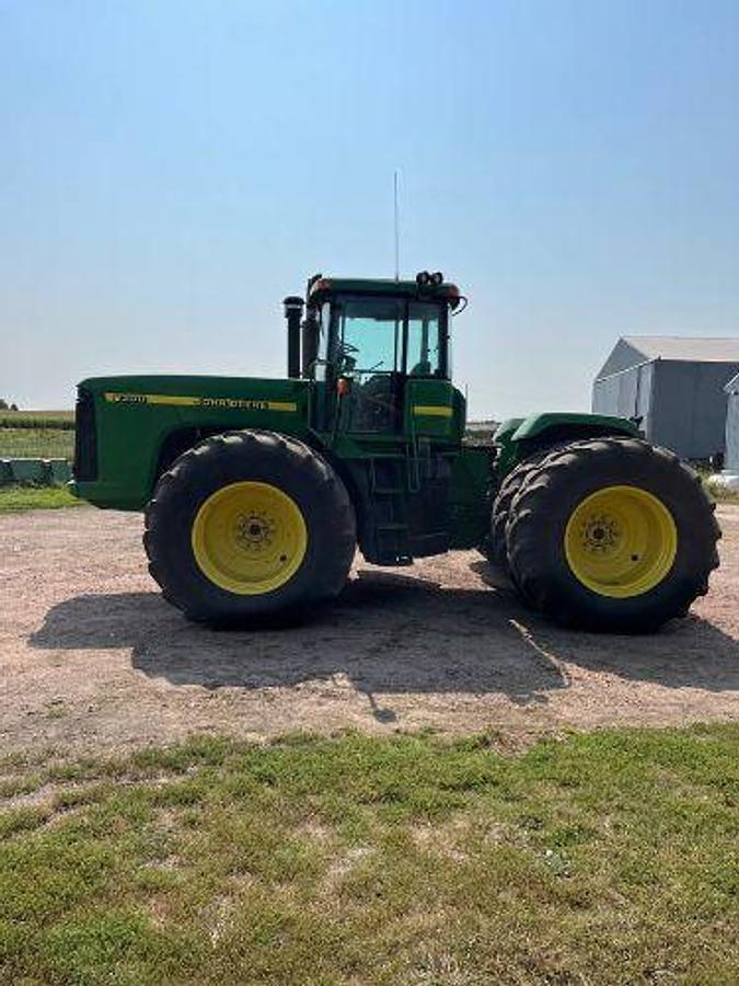 Used 1998 JOHN DEERE 9300
