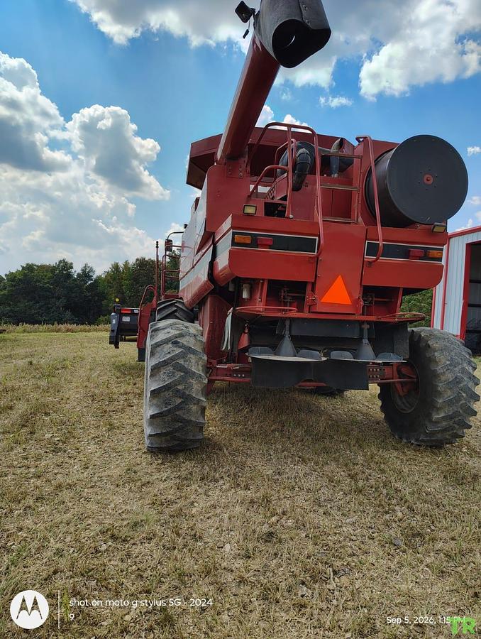 Used 1999 Case IH 2388 Combine W/ Late Model 1020 25 ft Grain Head