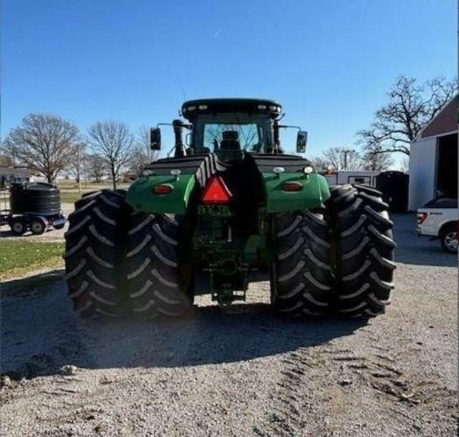 Used 2017 JOHN DEERE 9370R