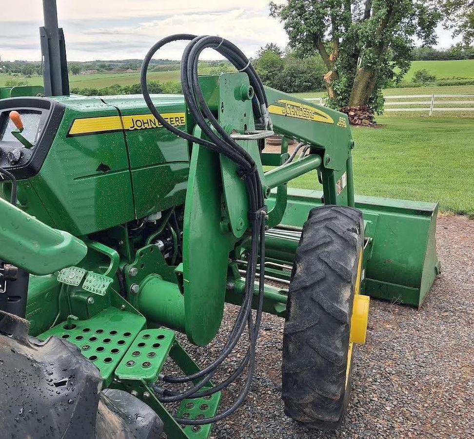 Used 2013 John Deere 5065E