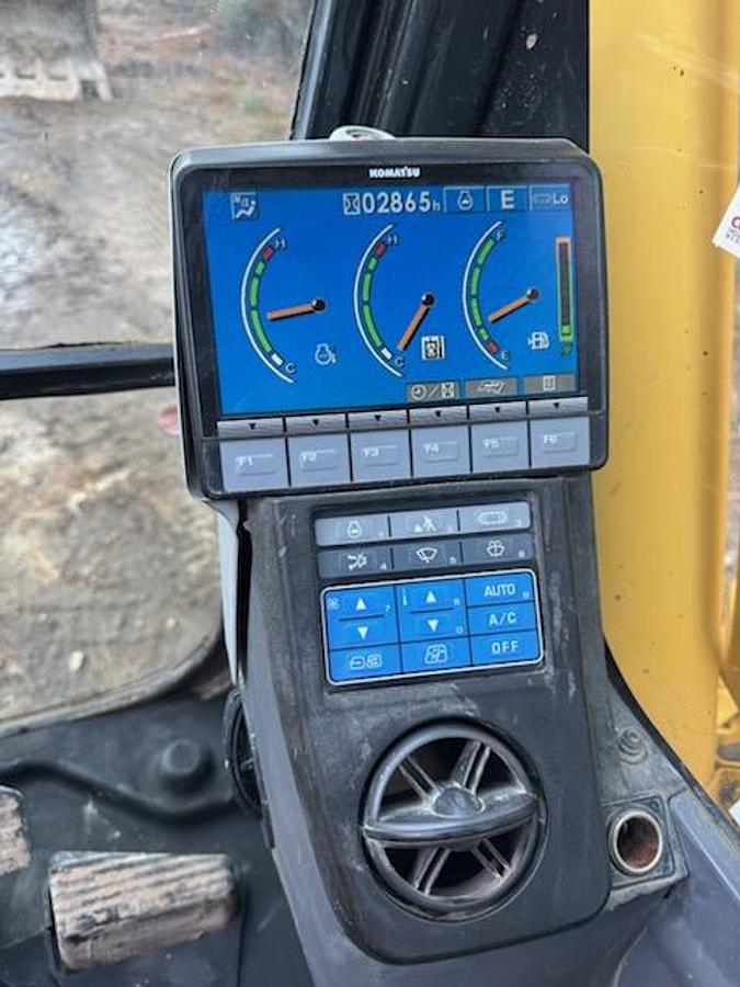 Used 2009 KOMATSU PC-200 Excavator