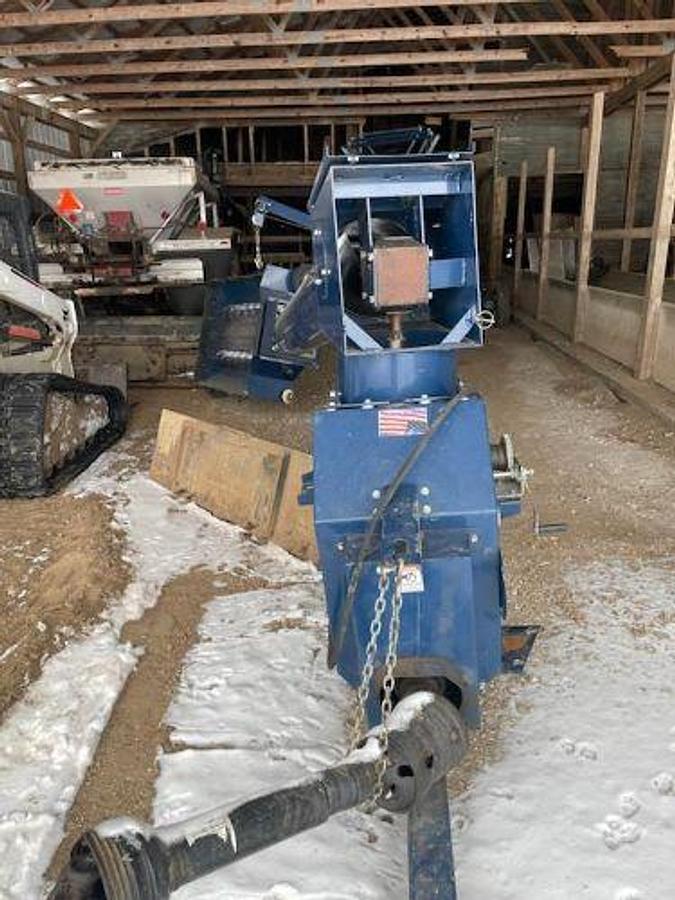 Used 2016 Harvest International H1382 Grain Auger